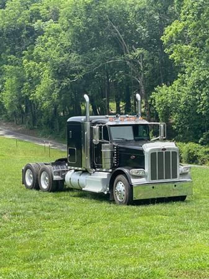 Used 2017 Peterbilt 389