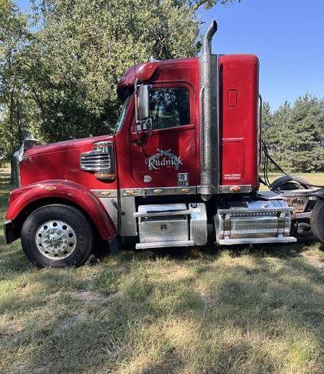 Used 2017 Freightliner CORONADO 122 SD