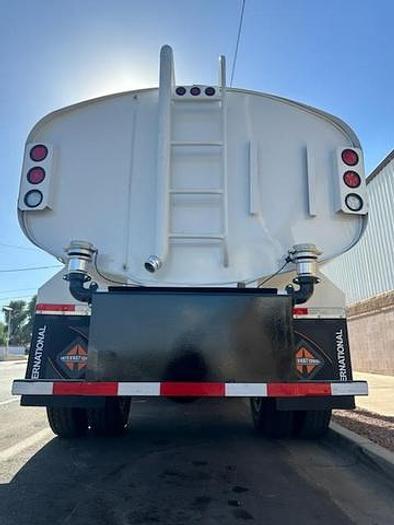 Used 2008 International Durastar 4300 Water Truck