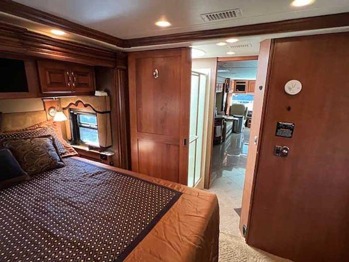 Used 2013 Fleetwood DISCOVERY 36J