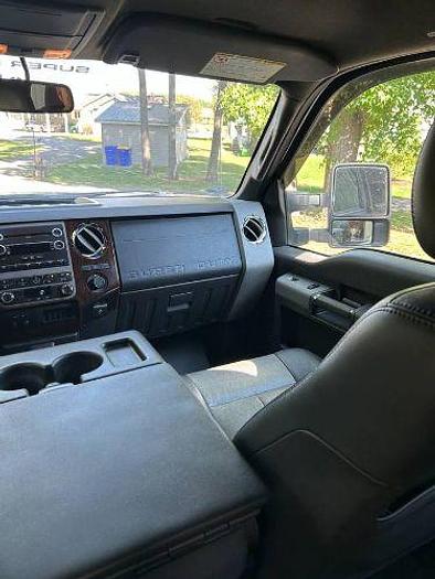 Used 2011 Ford Super Duty F-250 SRW Lariat