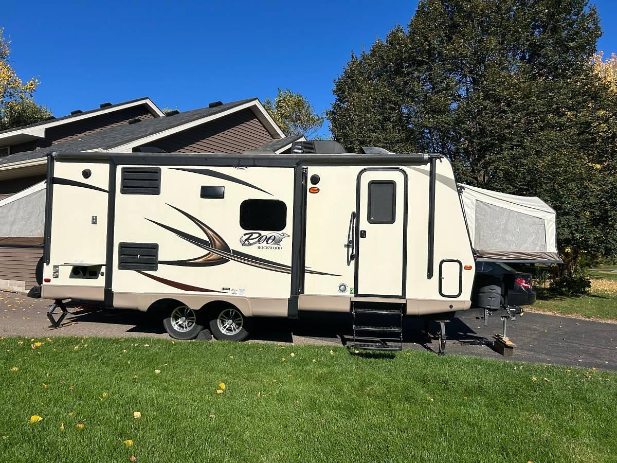 Used 2016 Forest River Rockwood Woo 23IKSS Travel Trailer