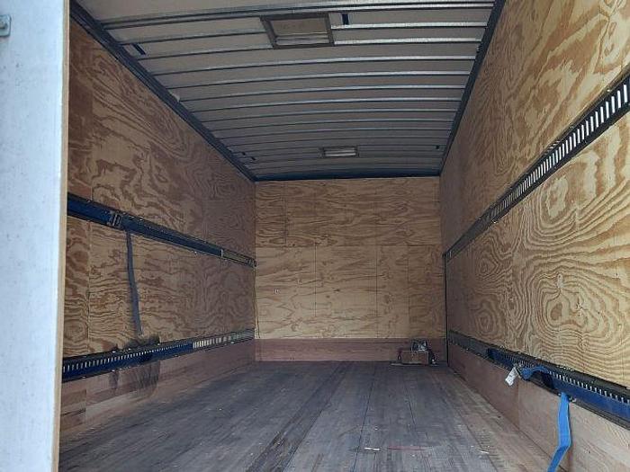 Used 2022 Peterbilt 389 Toterhome