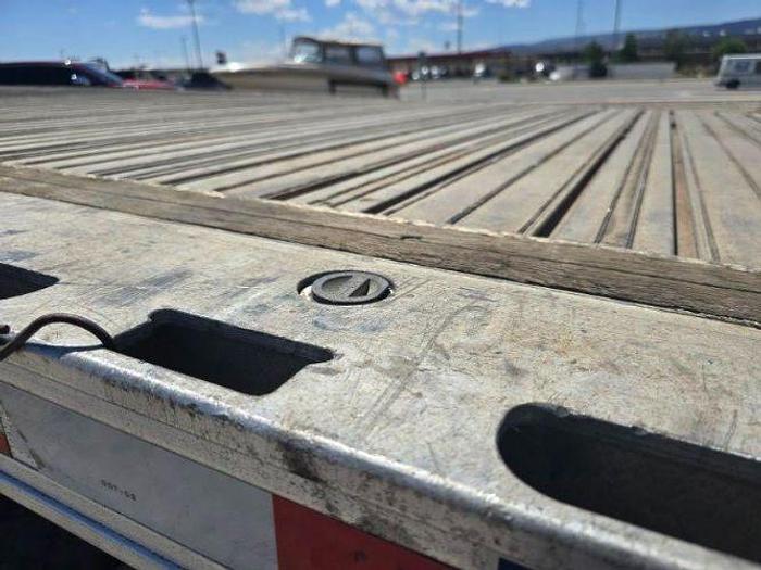 Used 2020 Fontaine Flatbed Trailer