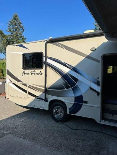 Used 2019 Thor Fourwinds 28Z