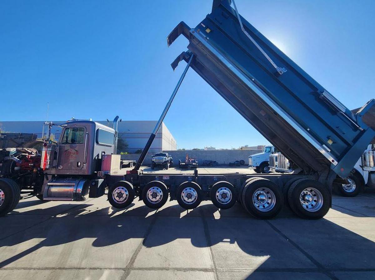 Used 2020 Peterbilt 389