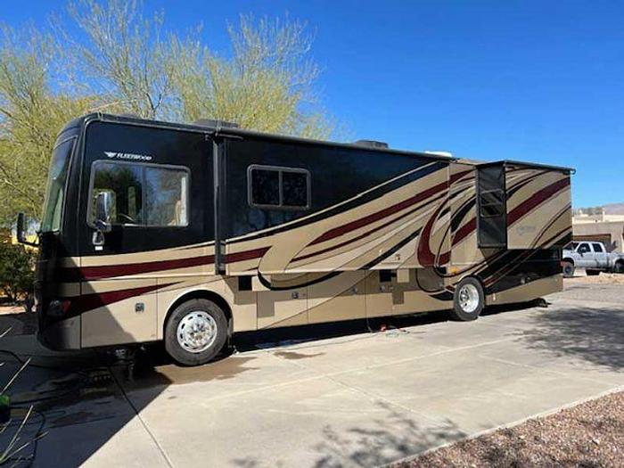 Used 2013 Fleetwood DISCOVERY 36J
