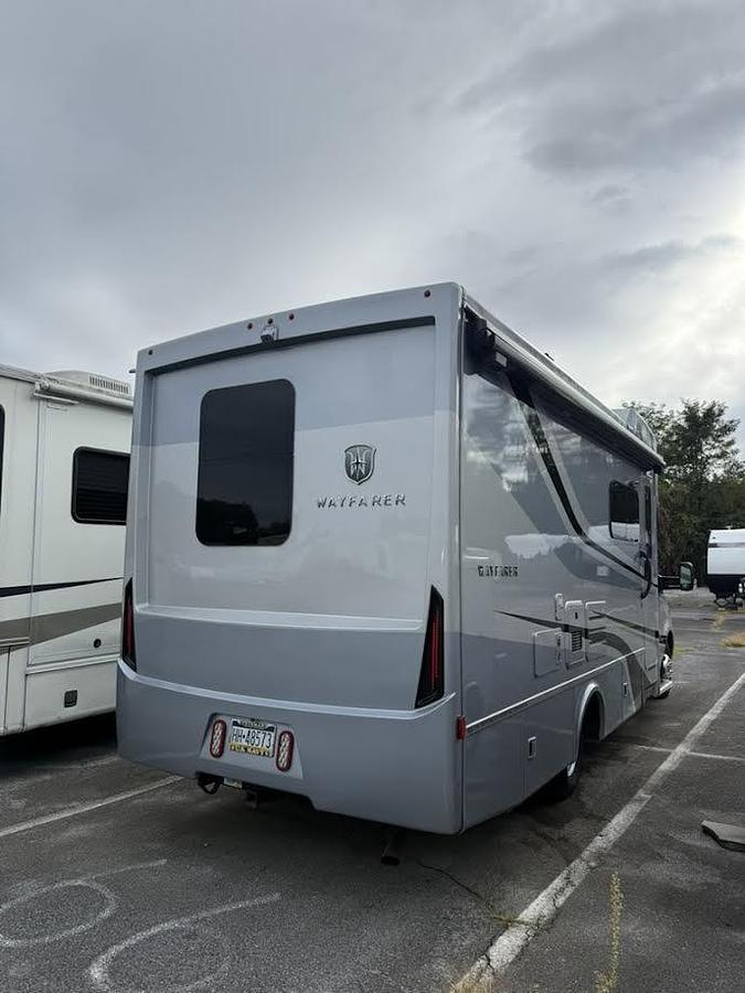 Used 2022 Tiffin Motorhomes Wayfarer 25RW Class C Motorhome