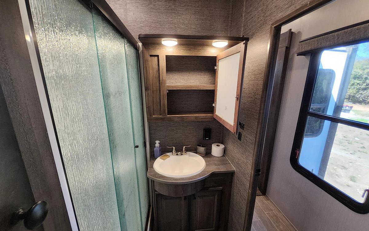 Used 2020 Heartland Bighorn Traveler 38FL Fifth Wheel