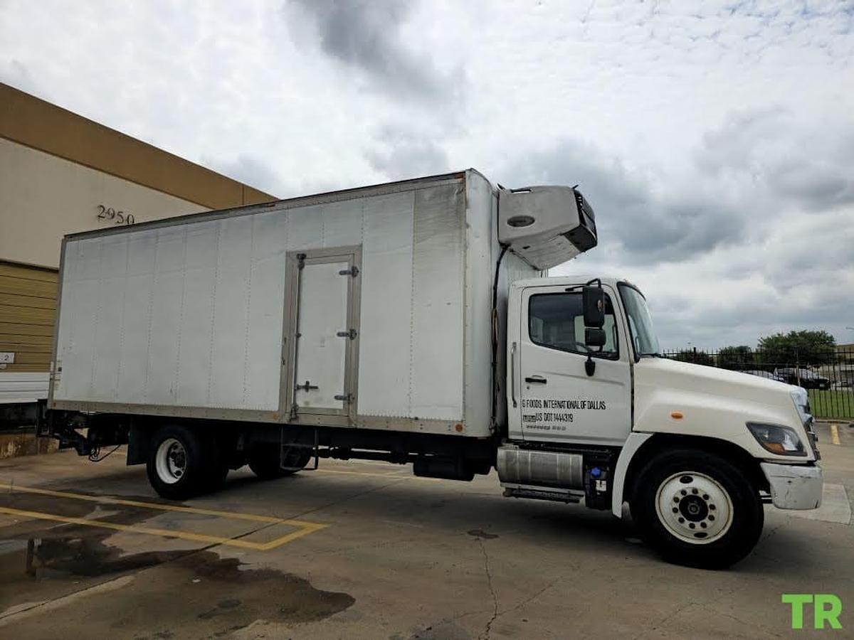Used 2019 Hino 338 Refrigerated Box Truck • 26' Reefer • Carrier Refrigeration