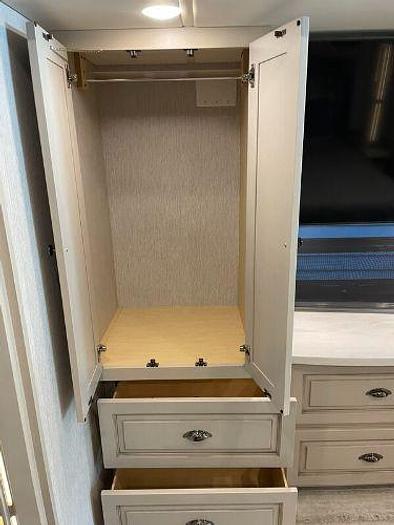 Used 2022 Newmar Dutch Star 4369