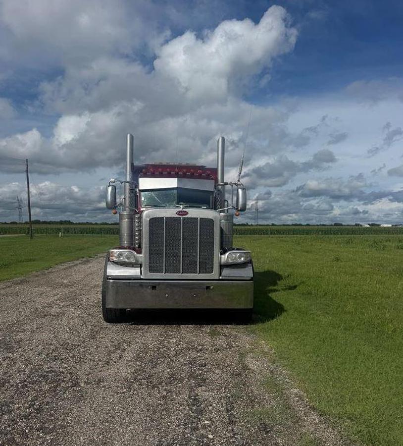 Used 2019 Peterbilt 389