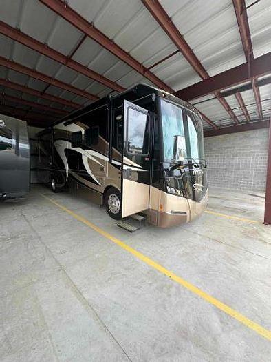 Used 2013 Itasca Meridian 34B