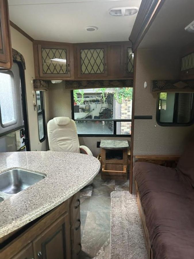 Used 2015 CrossRoads ReZerve Fifth Wheel