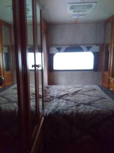 Used 2006 Gulf Stream Endura Super C Duramax