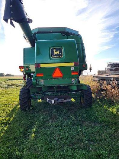 Used 2001 JOHN DEERE 9550 Combine