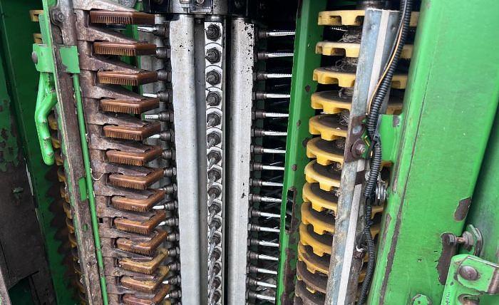 Used 2016 JOHN DEERE CP690