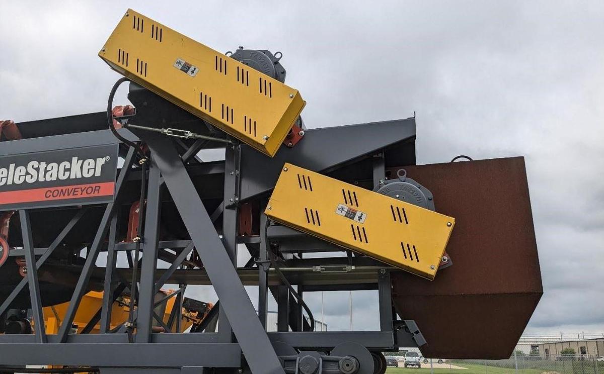 Used 2022 Superior Telestacker 36x150