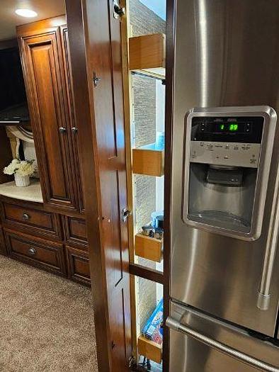 Used 2015 Newmar Dutch Star 4018