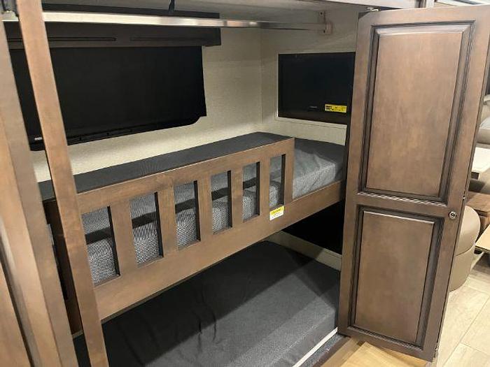 Used 2022 Newmar Dutch Star 4310