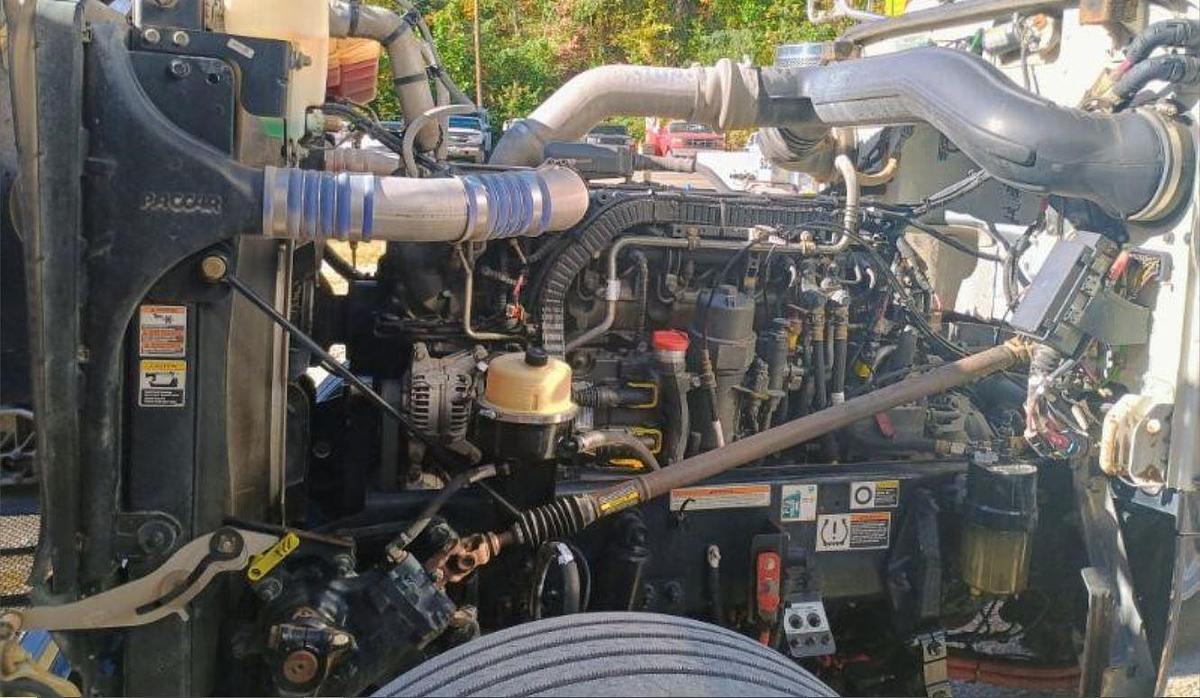 Used 2020 Peterbilt 389 Sleeper Semi Truck