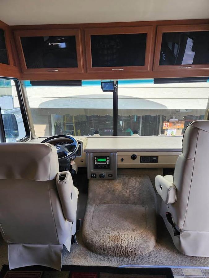 Used 2010 Fleetwood Terra Class A Motorhome