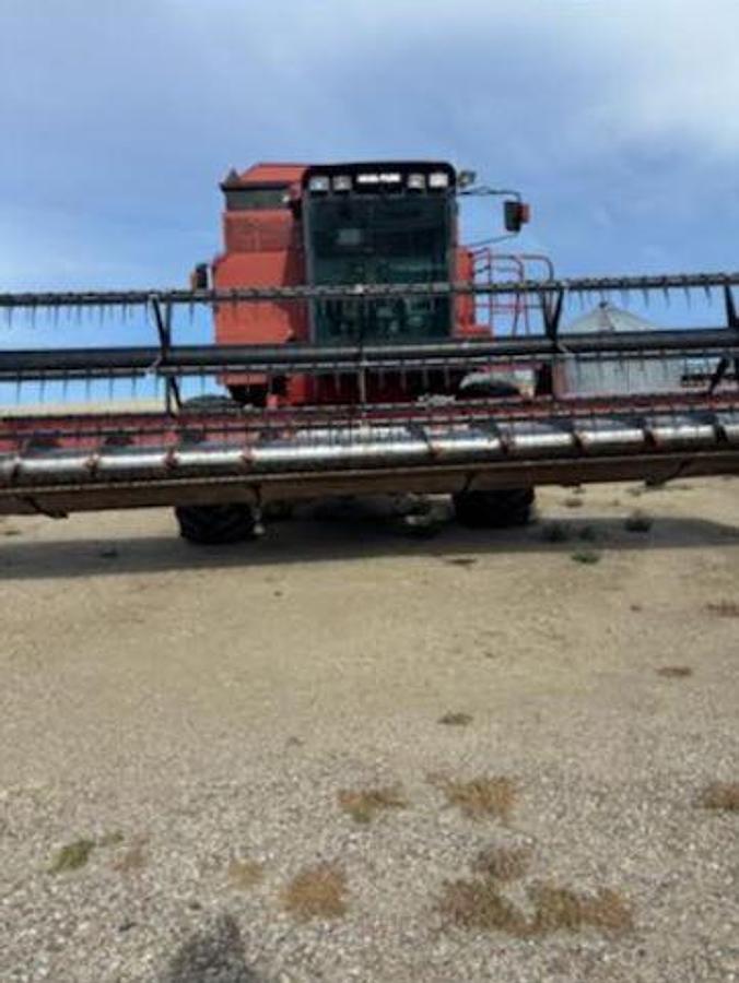 Used 1992 CASE IH 1688 Combine