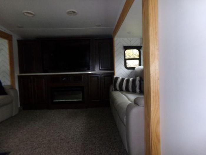 Used 2020 Heartland Elkridge 40FLFS