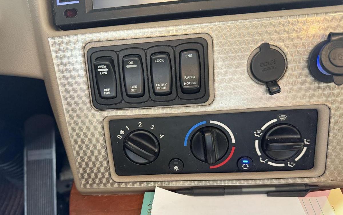 Used 2016 Winnebago Journey 40R