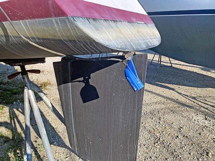 Used 1990 Endeavour Catamaran 30