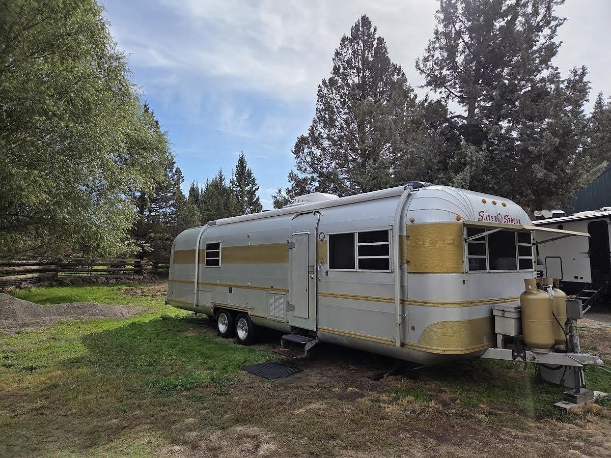 Used 1977 Silver Streak Supreme Luxury Liner