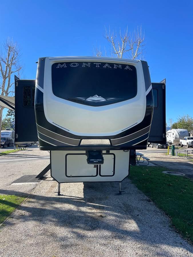 Used 2021 Keystone Montana High Country 377FL