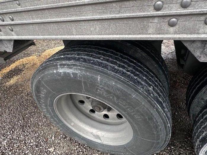 Used 2010 Timpte Grain Trailer