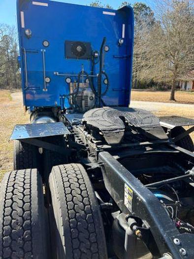 Used 2022 Peterbilt 389