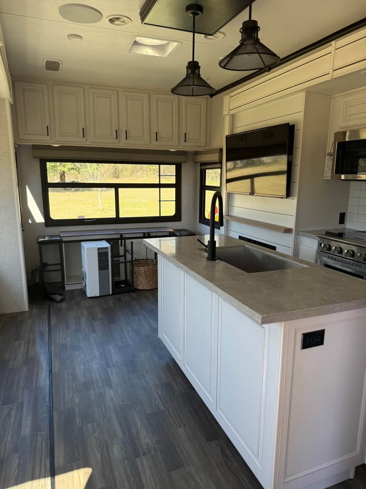 Used 2024 Highland Ridge Open Range 371MB Fifth Wheel