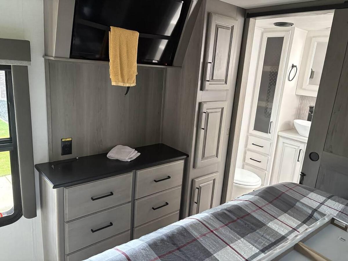 Used 2022 Keystone Montana 3761FL Fifth Wheel