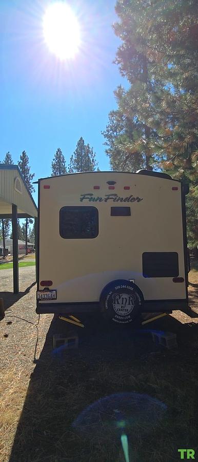 Used 2016 Cruiser RV Fun Finder Xtreme Lite M-241LRK Travel Trailer