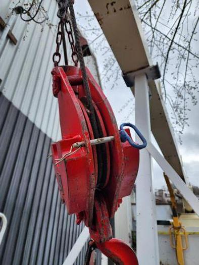 Used 2009 INTERNATIONAL 733 Crane Truck