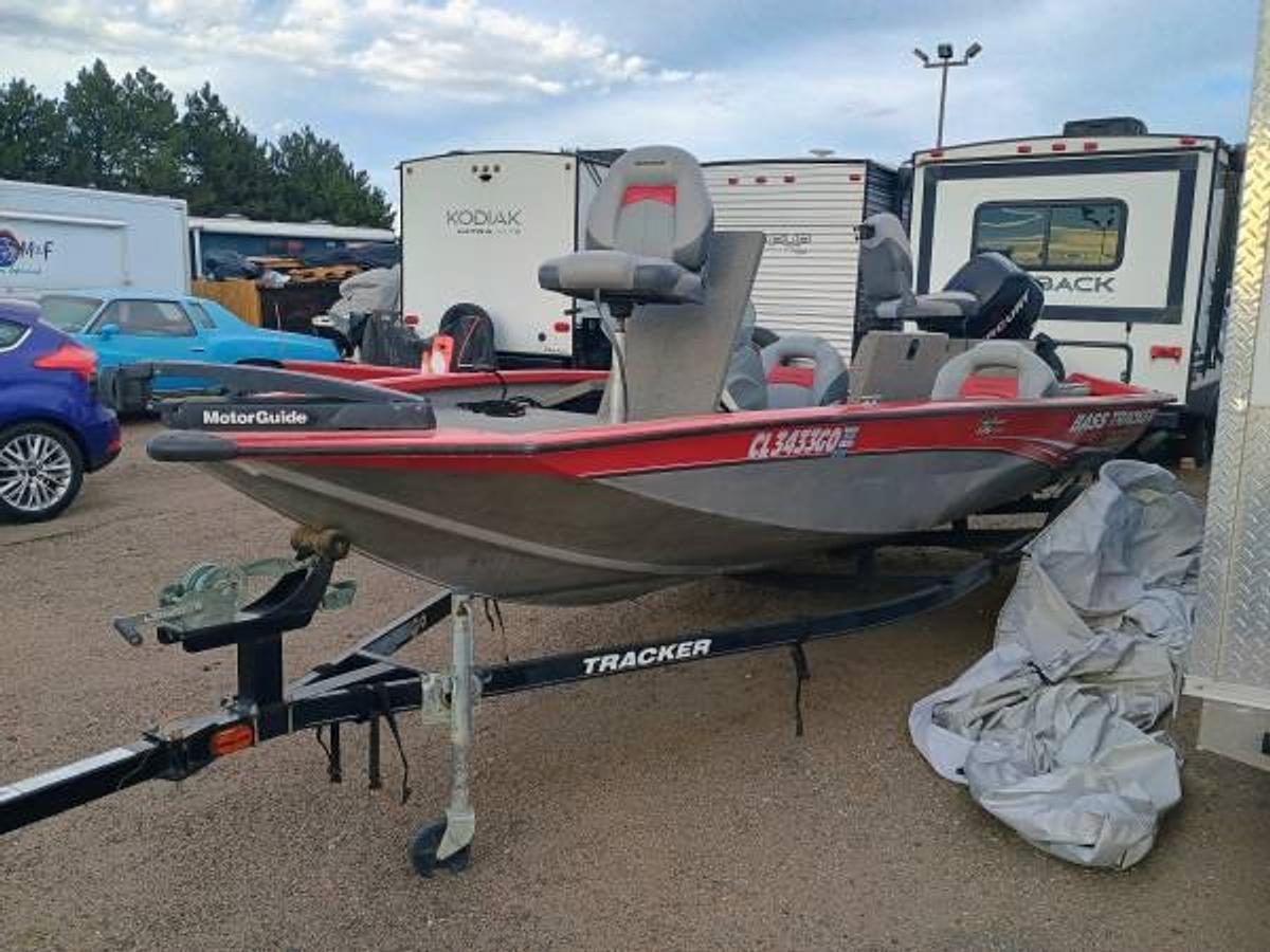 Used 2012 Bass Tracker 175