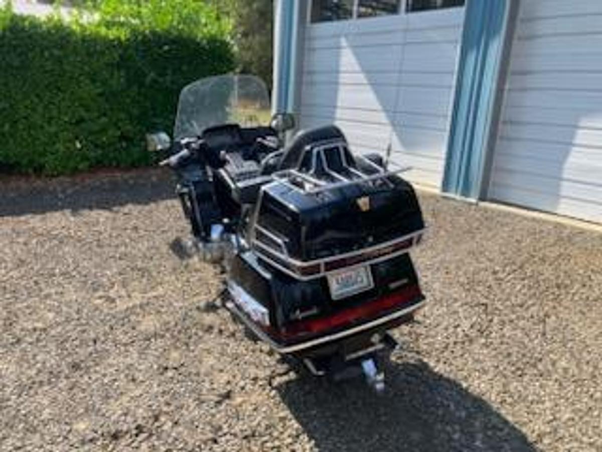 Used 1993 Honda Goldwing Aspencade 1500 GL and Time Out Trailer