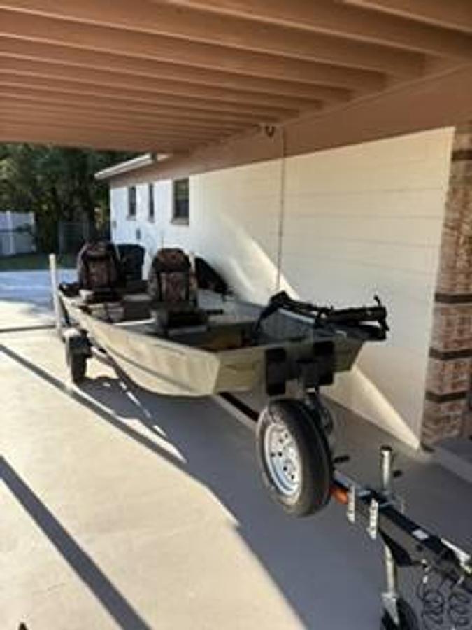 Used 2025 Tracker Grizzly