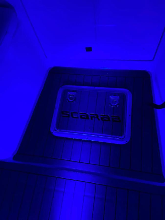 Used 1998 Scarab 302 Center Console