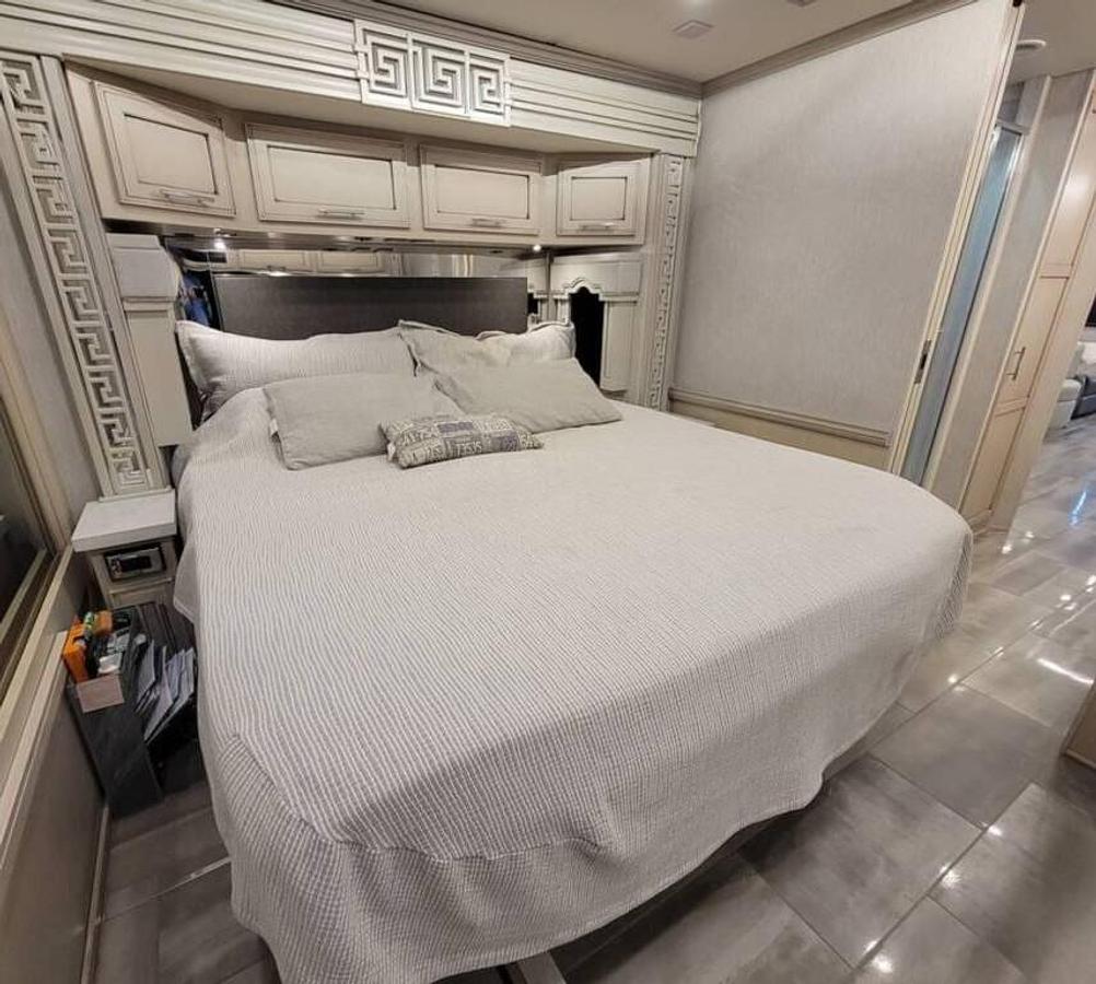 Used 2022 Newmar Ventana 4334