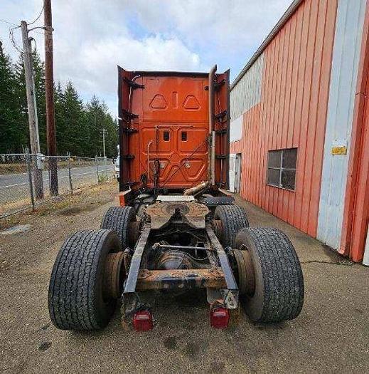 Used 2016 Freightliner Cascadia 125