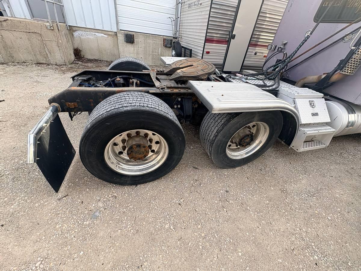 Used 2013 Kenworth T660