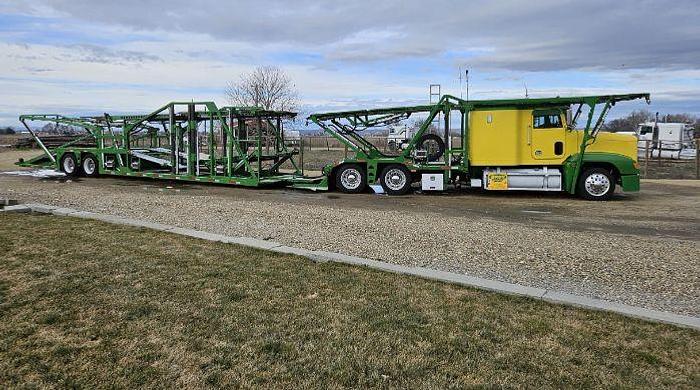 Used 1999 Freightliner FLD120