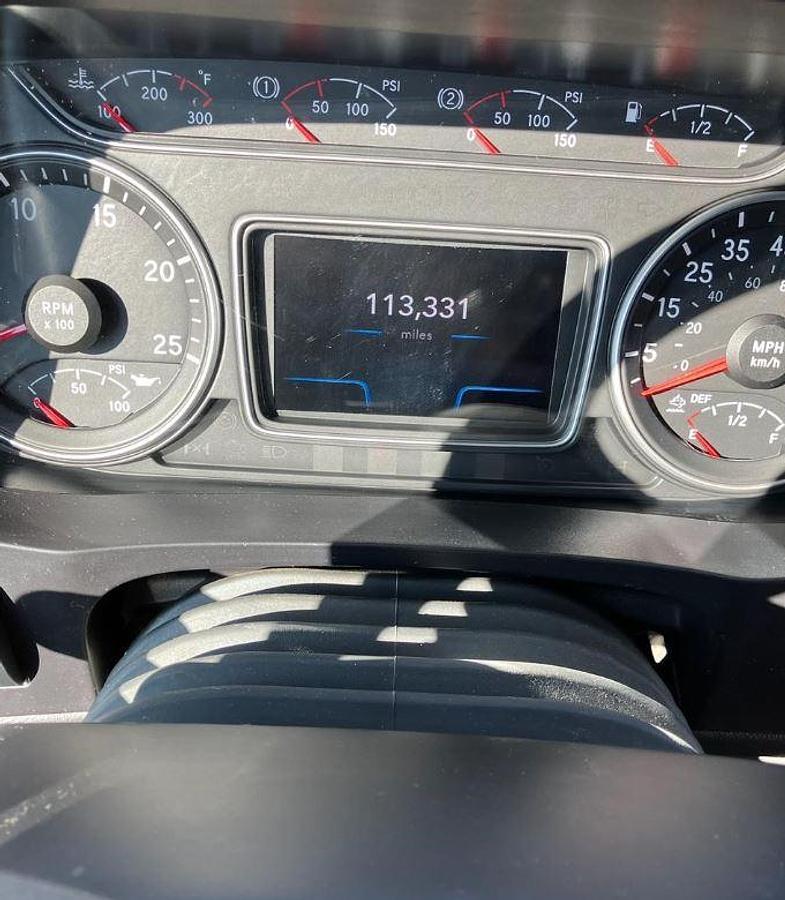 Used 2025 INTERNATIONAL LT Conventional Sleeper Semi