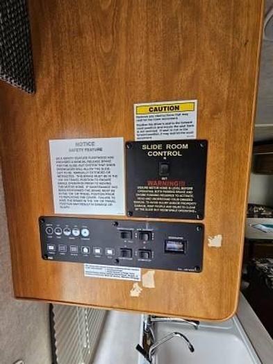 Used 2007 Fleetwood Tioga 31ft Class C Motorhome