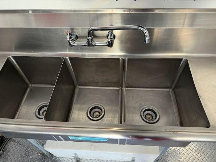 Used 2022 EDGE TRAILER