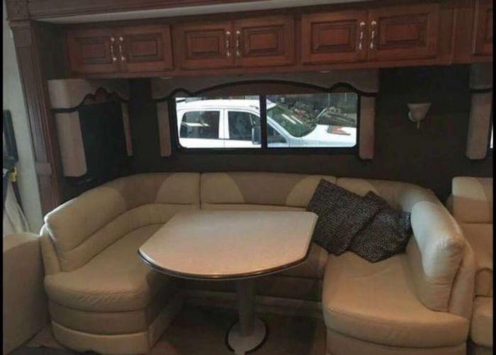 Used 2012 Fleetwood Discovery 40G